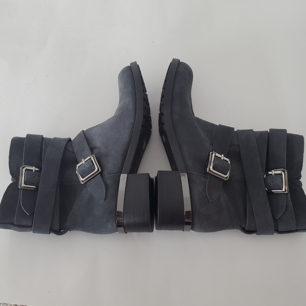 VINCE CAMUTO 7.5 WEBEY Dk Gray Suede Moto Boots Silver Buckle Strap Grunge Goth - Picture 10 of 16